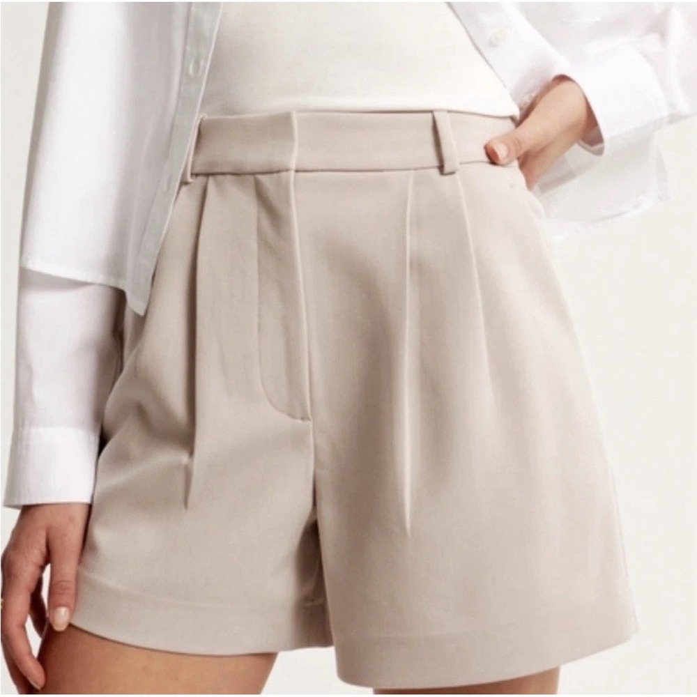 NWT Abercrombie & Fitch Sloane Tailored Shorts Light Beige Size 31 12